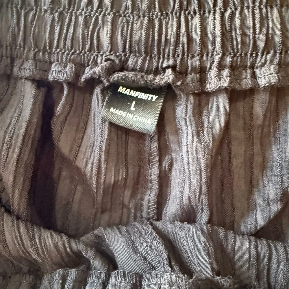 NWOT Manfinity‎ Tan Shorts